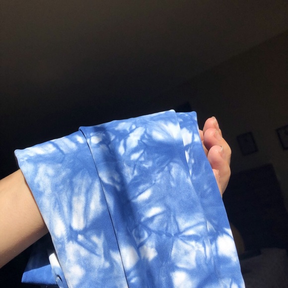 Lululemon blue tie dye full length leggings - Picture 3 of 3